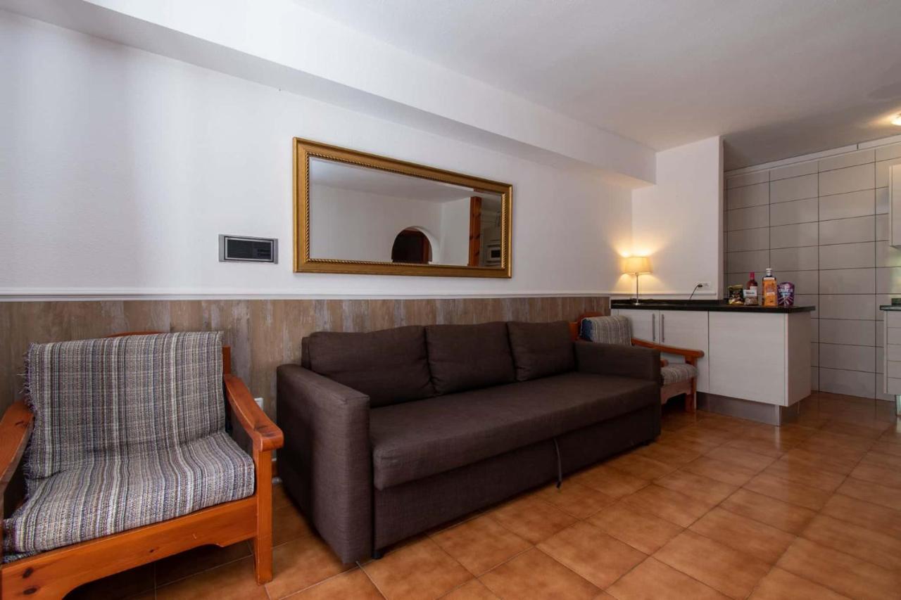 1 Bed Apartment Near The Pool Playa de las Americas  Exteriör bild